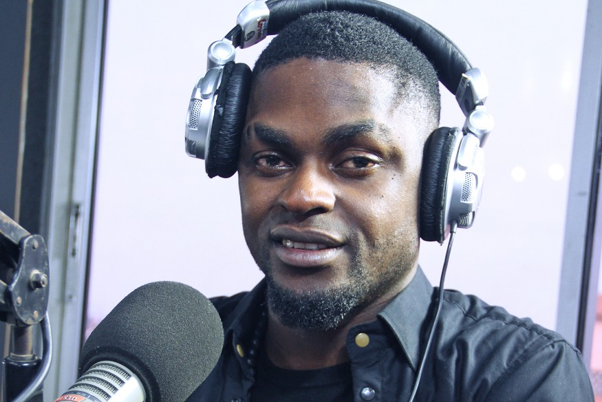 BÉBI PHILIP MÉCONTENT APRES UNE PRESTATION : IL S’INSURGE