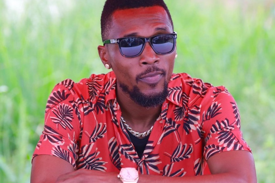 SERGE BEYNAUD CRÉE L’EUPHORIE SUR LA TOILE