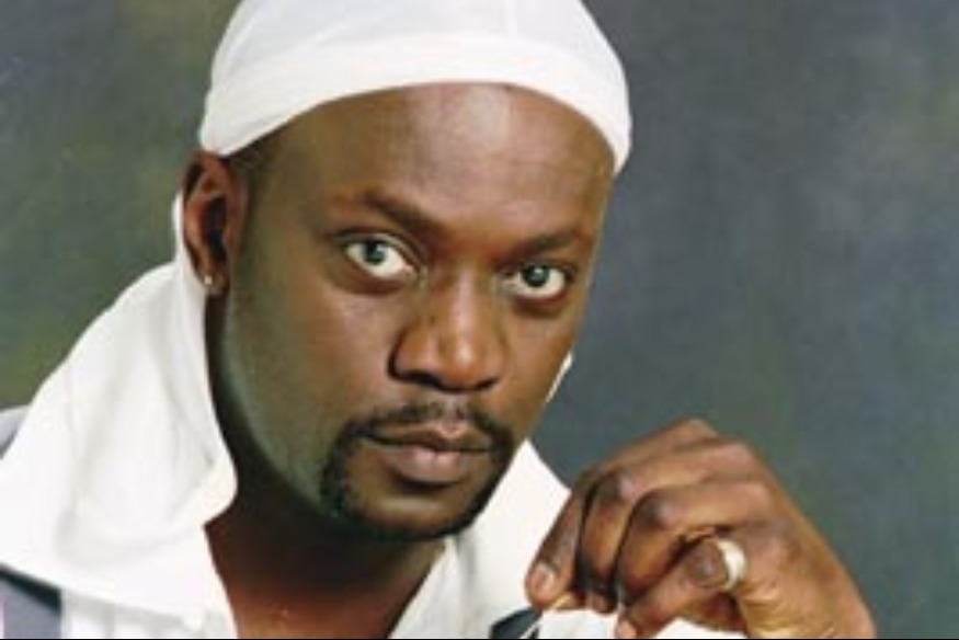 MEIWAY EN STUDIO AVEC SES ENFANTS